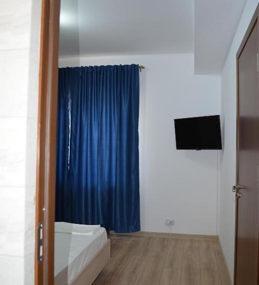 پانسیون Ermar