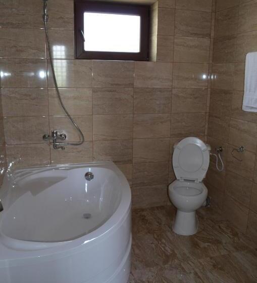 پانسیون Ermar