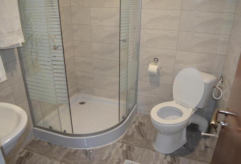 پانسیون Ermar