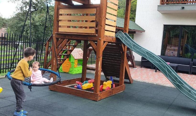 پانسیون Happy Times