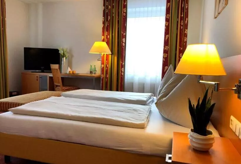 ペンション Motel55   Nettes Hotel Mit Self Check In In Villach, Warmbad