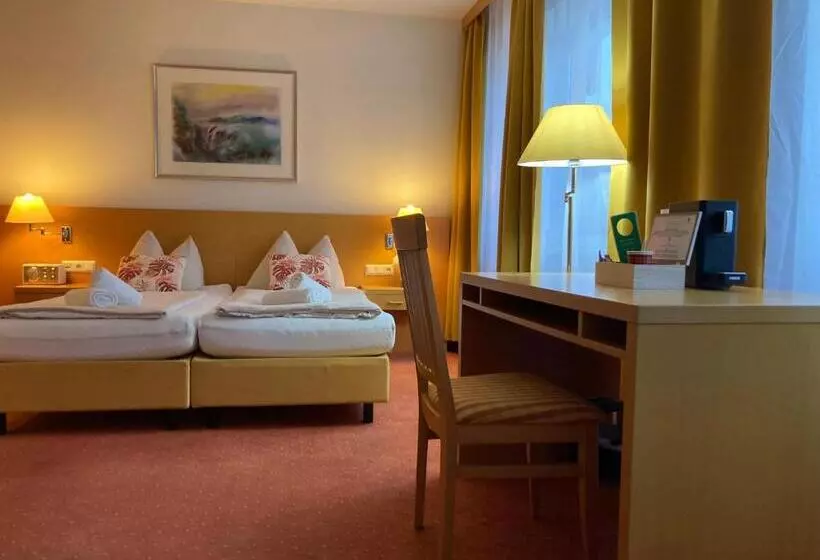 ペンション Motel55   Nettes Hotel Mit Self Check In In Villach, Warmbad