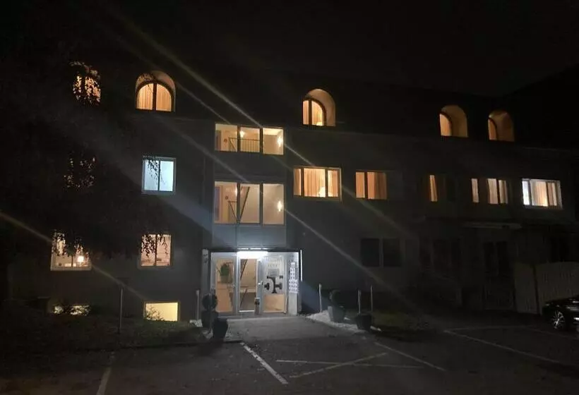 ペンション Motel55   Nettes Hotel Mit Self Check In In Villach, Warmbad