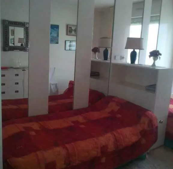 ベッドアンドブレックファースト Chambres D Hôtes Issy Paris