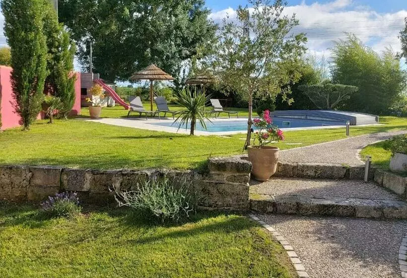 Aamiaismajoitus (B&B) Chambres D Hôtes Les Marguerites