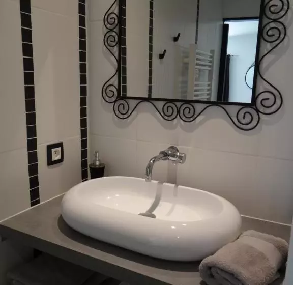 Aamiaismajoitus (B&B) Chambres D Hôtes Les Marguerites