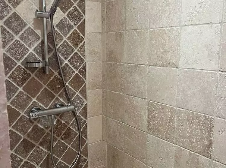 Aamiaismajoitus (B&B) Domaine Le Mas Sans Soucis