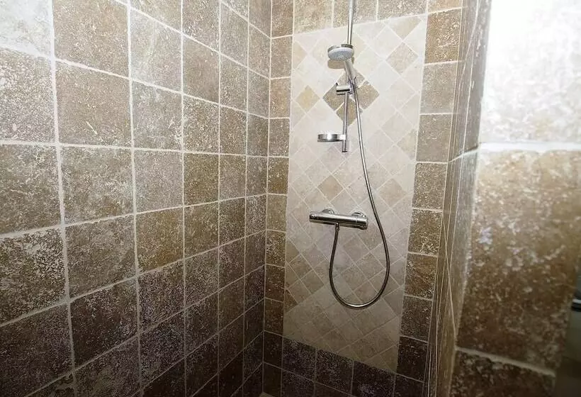 Aamiaismajoitus (B&B) Domaine Le Mas Sans Soucis