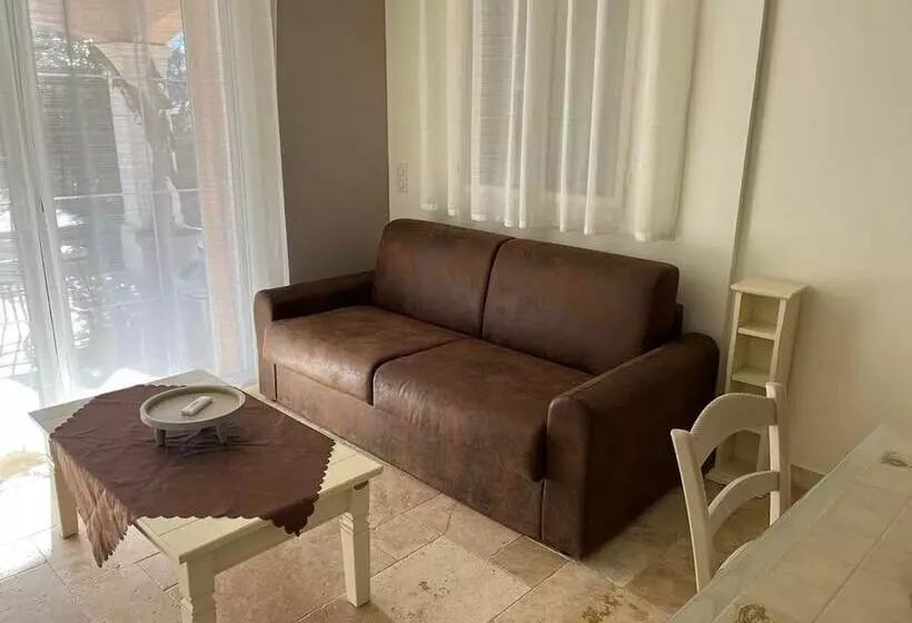 Aamiaismajoitus (B&B) Domaine Le Mas Sans Soucis