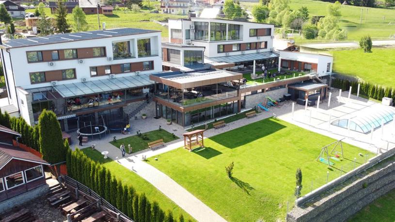 בית מלון כפרי Roser House Boutique   Pe Malul Lacului Colibita