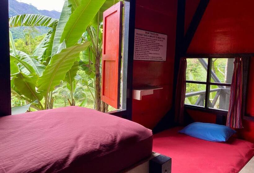 پانسیون Greengos