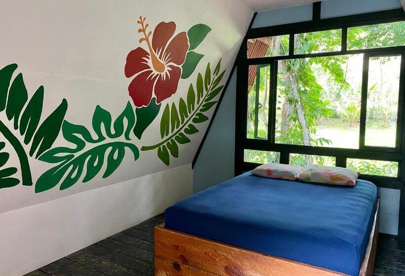 پانسیون Greengos