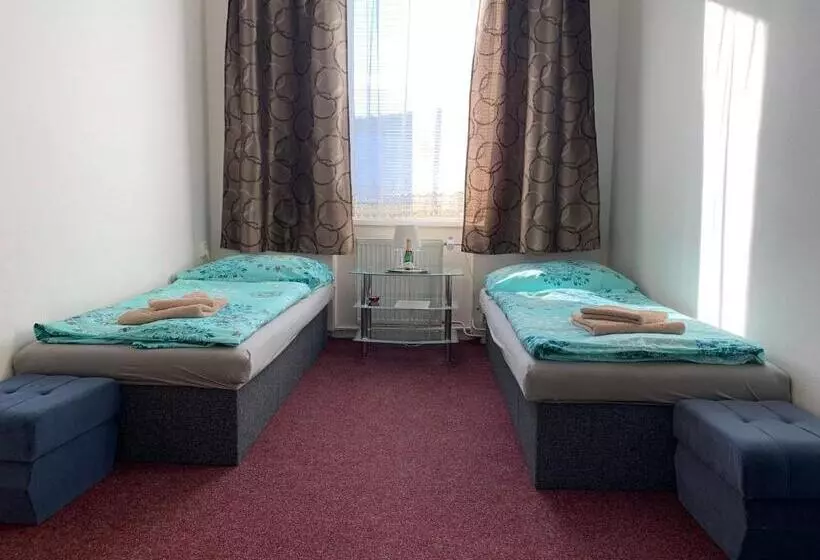 Majatalo Ubytovanie Violet