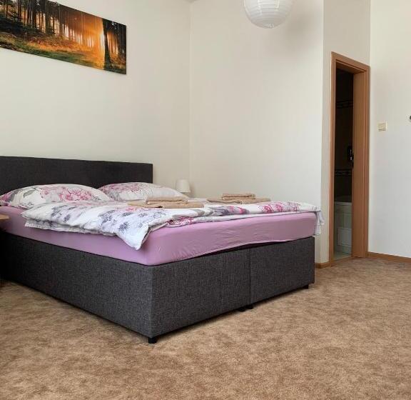 פנסיון Ubytovanie Violet