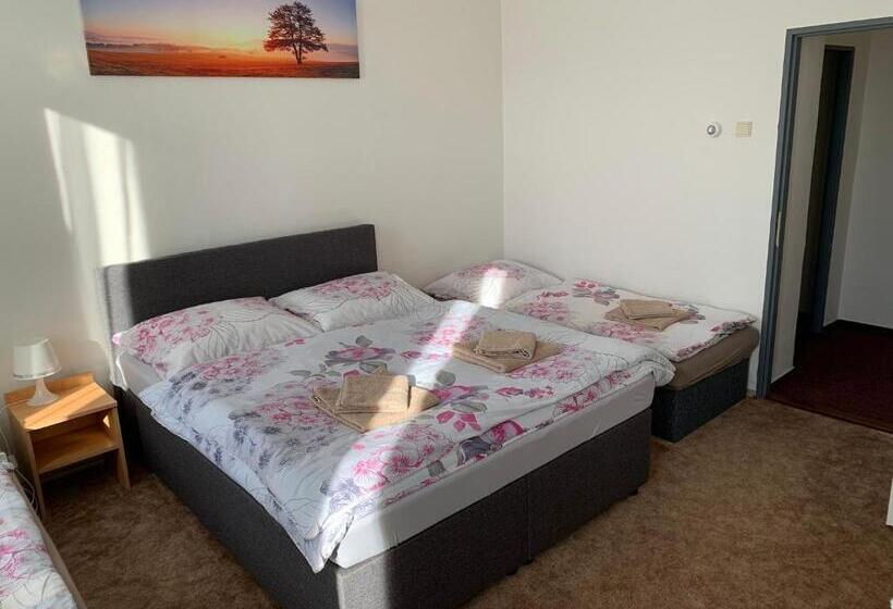 פנסיון Ubytovanie Violet