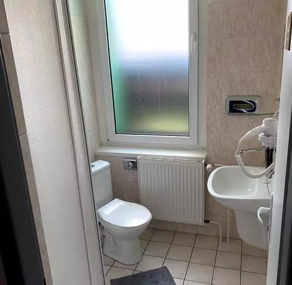 Majatalo Ubytovanie Violet