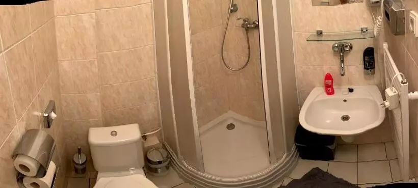 Majatalo Ubytovanie Violet