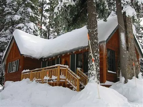 Bed and Breakfast Tahoma Meadows   Sugar Pine Cabin