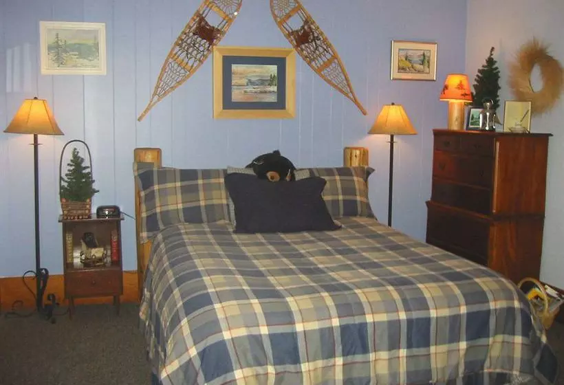 Bed and Breakfast Tahoma Meadows   Sugar Pine Cabin