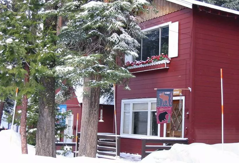 Bed and Breakfast Tahoma Meadows   Sugar Pine Cabin