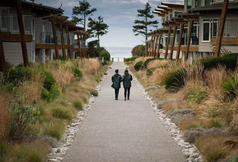 Cox Bay Beach Resort