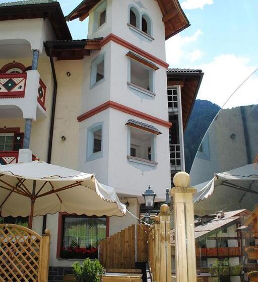 ホテル Albergo Bernard