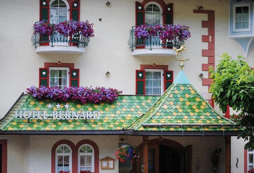 ホテル Albergo Bernard