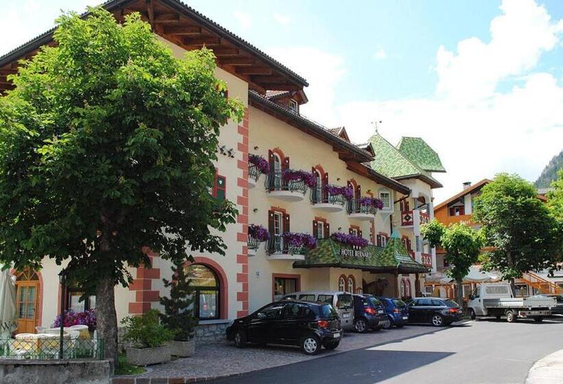 ホテル Albergo Bernard