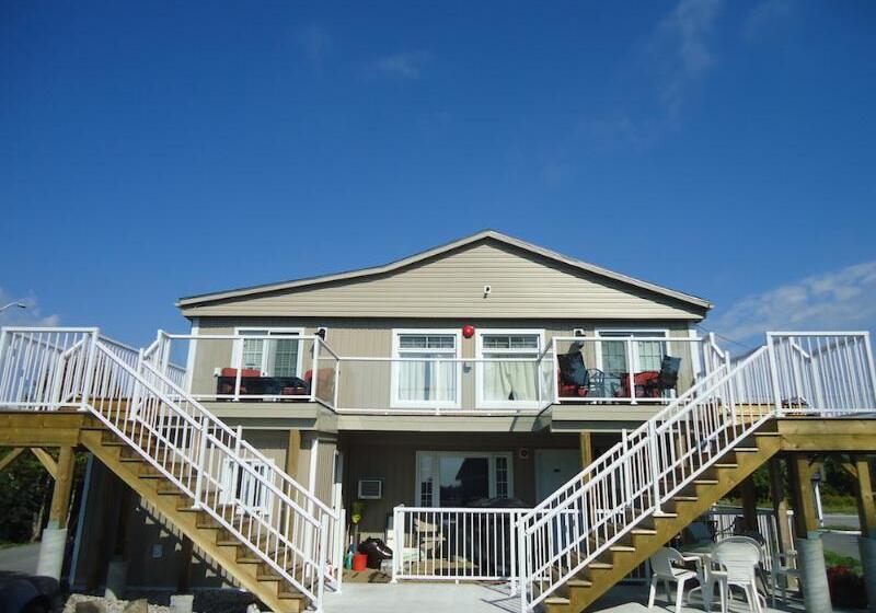 فندق Bayside Inn & Waterfront Suites