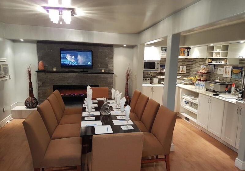 فندق Bayside Inn & Waterfront Suites