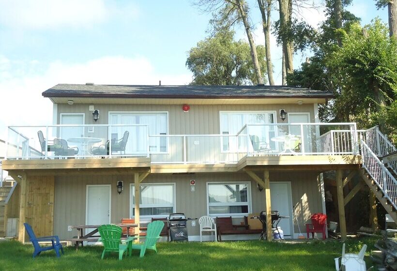 فندق Bayside Inn & Waterfront Suites