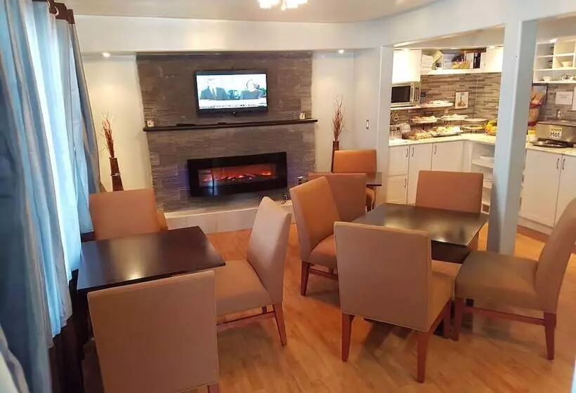 فندق Bayside Inn & Waterfront Suites