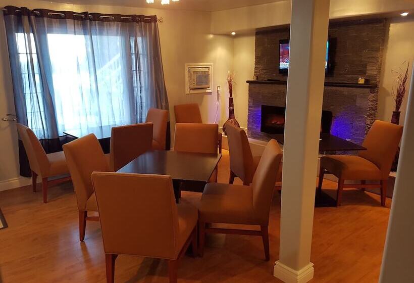 فندق Bayside Inn & Waterfront Suites