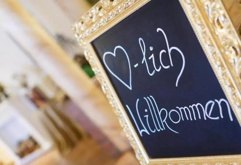 Отель Das Schlössl