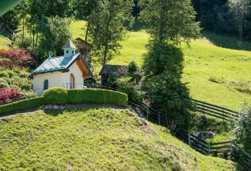 Отель Das Schlössl