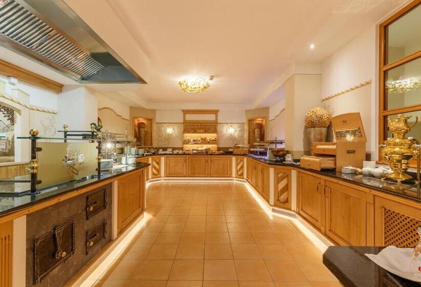 ホテル Das Schlössl