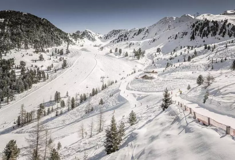 Отель Das Schlössl