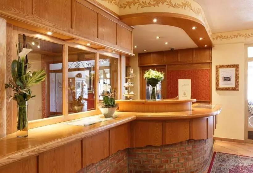 Отель Das Schlössl