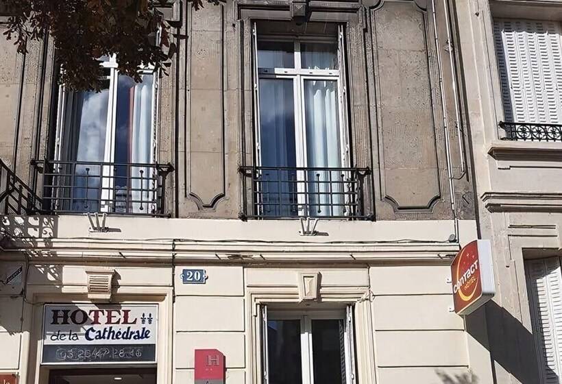 هتل De La Cathedrale
