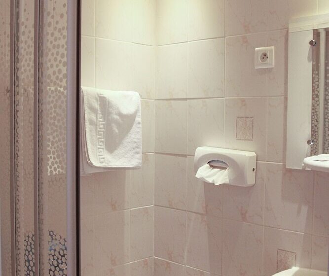 هتل De La Cathedrale