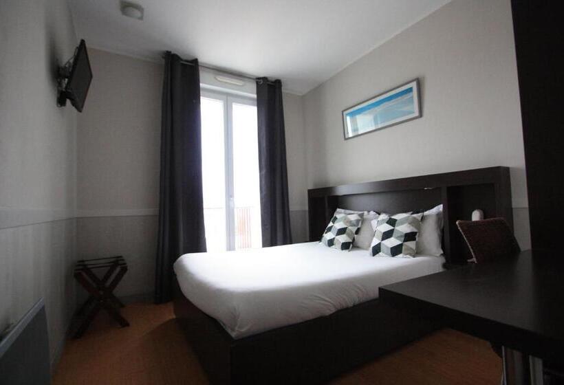 בית מלון כפרי De La Rade