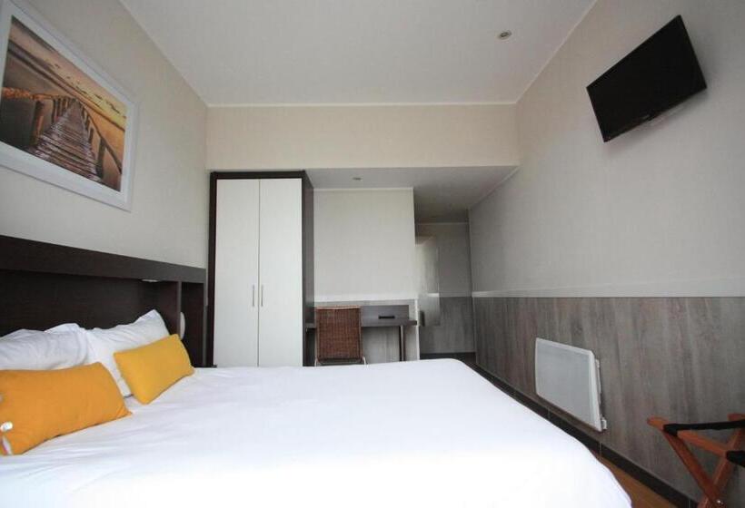 בית מלון כפרי De La Rade