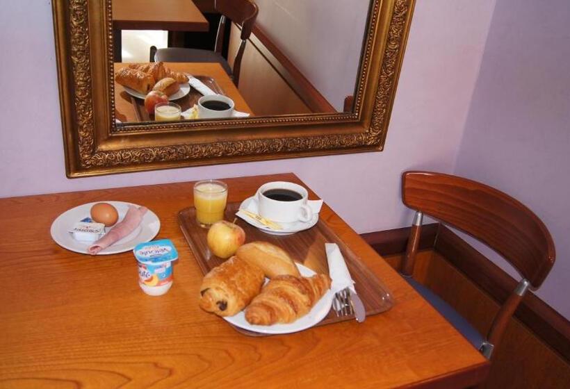 בית מלון כפרי De La Rade