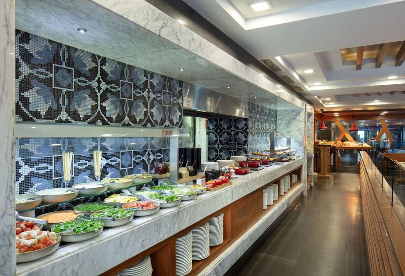 בית מלון כפרי Doubletree By Hilton Kusadasi   Special Class