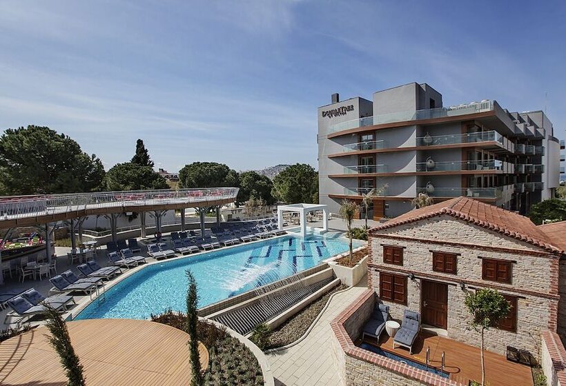 בית מלון כפרי Doubletree By Hilton Kusadasi   Special Class