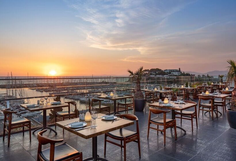 בית מלון כפרי Doubletree By Hilton Kusadasi   Special Class