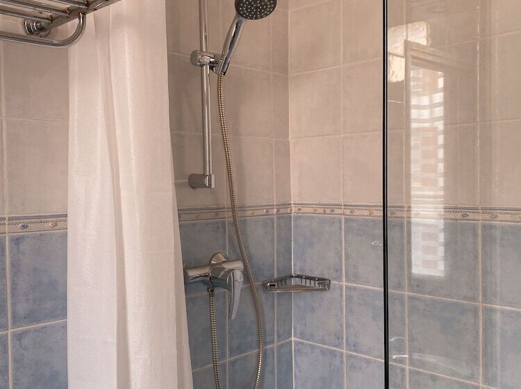 호텔 Eden  La Baigneuse