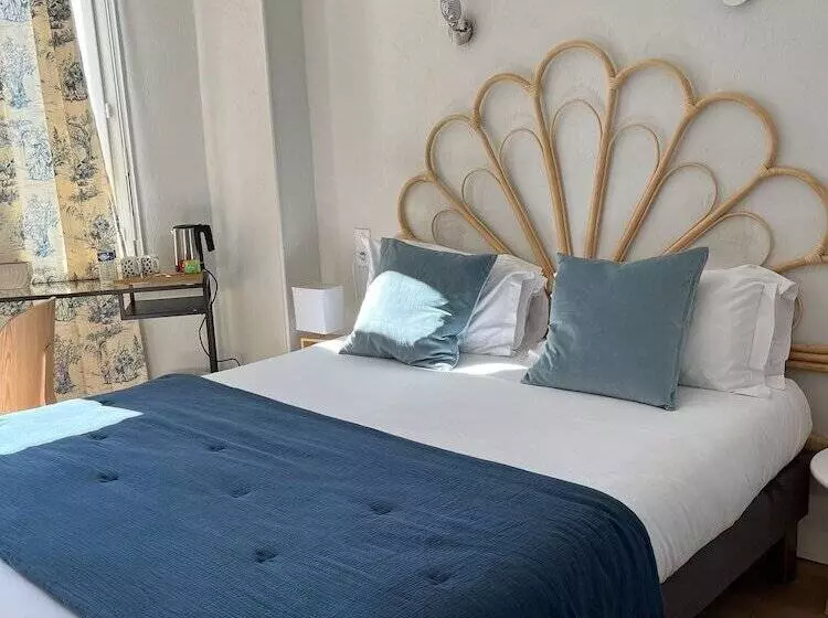 فندق Eden  La Baigneuse