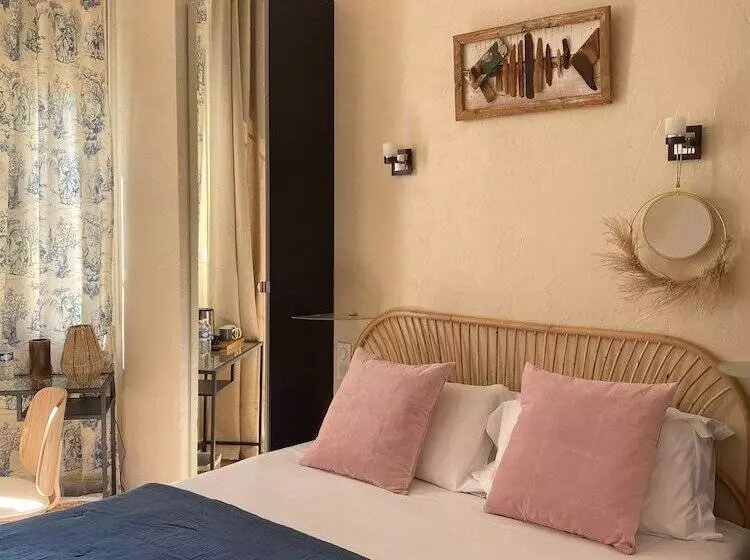 فندق Eden  La Baigneuse