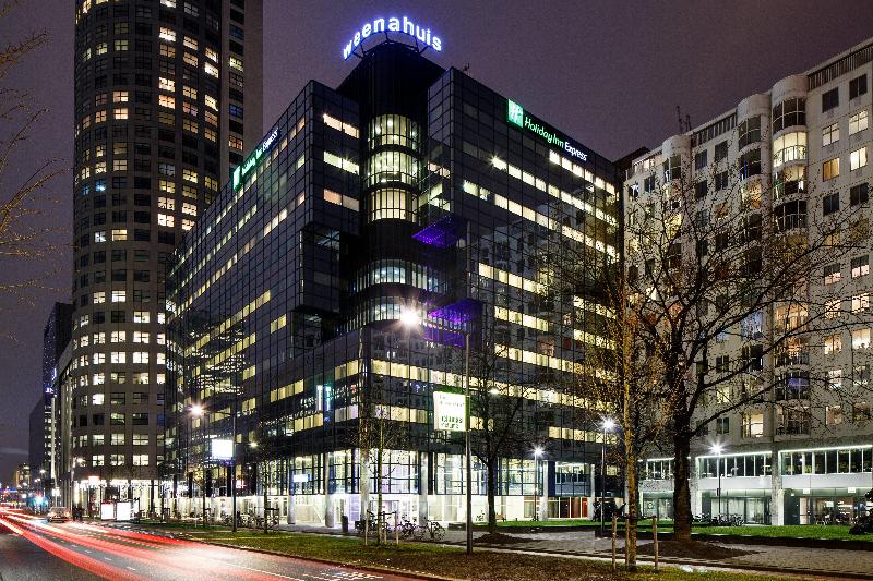 فندق Holiday Inn Express Rotterdam Central Station, An Ihg